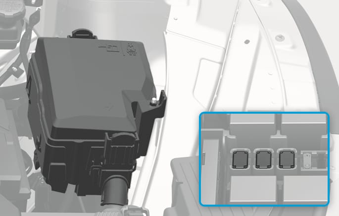 Motor compartment panel fuse replacement