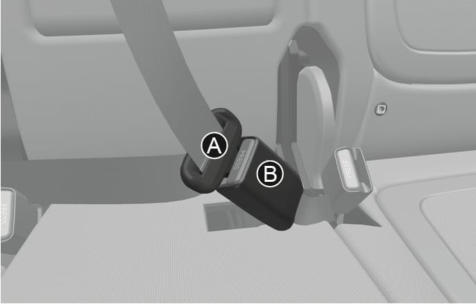 2025 Hyundai Tucson rear center seat belt fastening image. The metal plate (A) is positioned to be inserted into the buckle (B). Explains the process of fastening the rear center seat belt by inserting the metal plate into the buckle until it clicks.